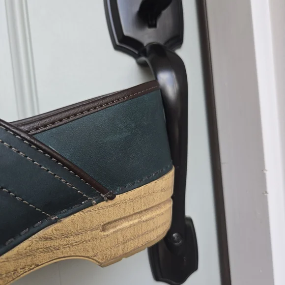 Dansko Professional Teal Natural Wood Leather Clog - Picture 2 of 8